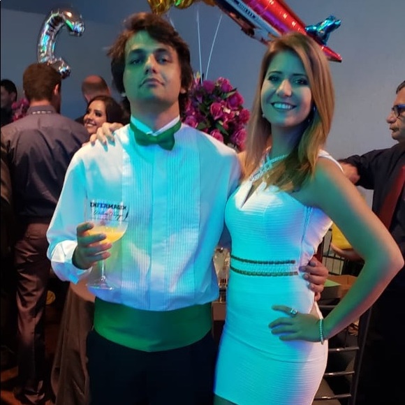 Meet your Posher, Pamella - Picture 3 of 8